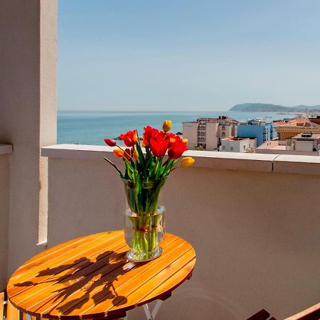 Hotel Alexandra - Beach Front - Healthy Xxl Breakfast & Brunch Until 12 30 - Parking Included 米萨诺阿德里亚蒂科 外观 照片