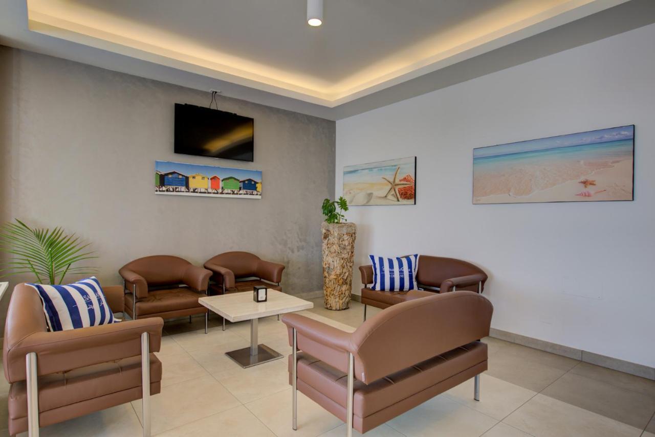 Hotel Alexandra - Beach Front - Healthy Xxl Breakfast & Brunch Until 12 30 - Parking Included 米萨诺阿德里亚蒂科 外观 照片