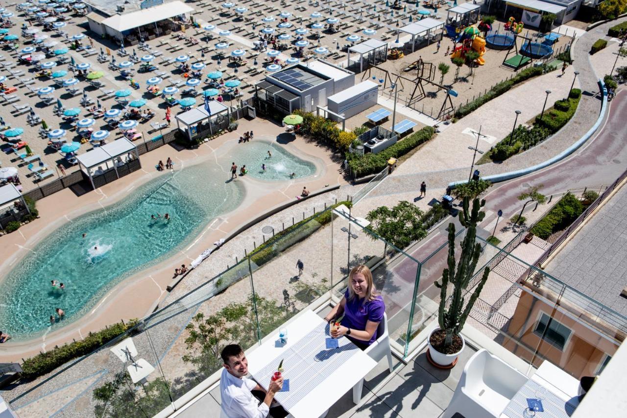 Hotel Alexandra - Beach Front - Healthy Xxl Breakfast & Brunch Until 12 30 - Parking Included 米萨诺阿德里亚蒂科 外观 照片