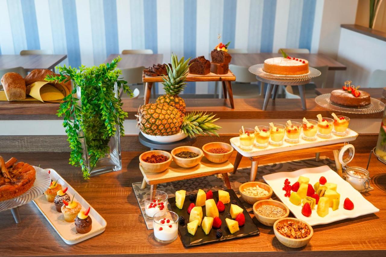 Hotel Alexandra - Beach Front - Healthy Xxl Breakfast & Brunch Until 12 30 - Parking Included 米萨诺阿德里亚蒂科 外观 照片