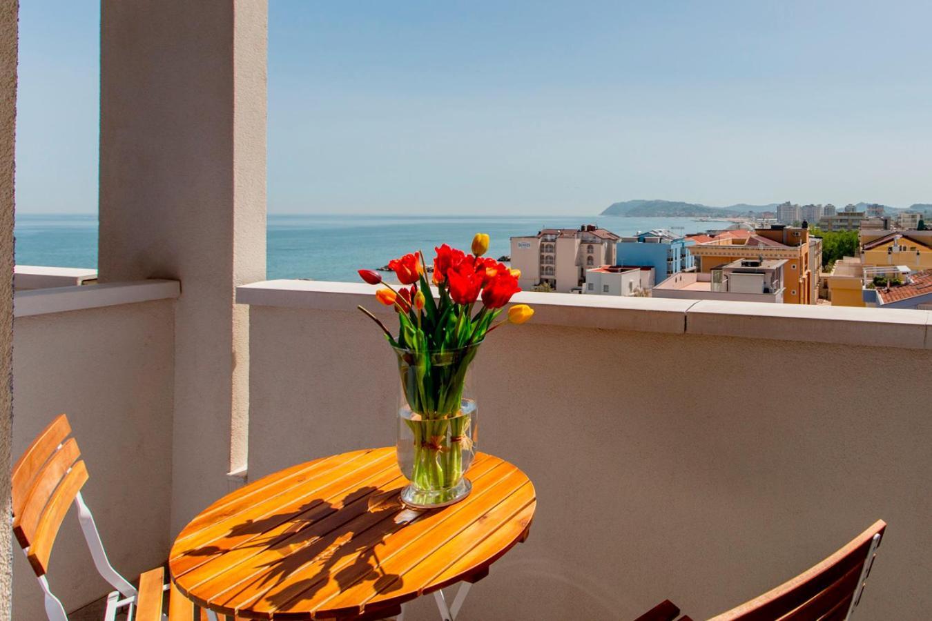 Hotel Alexandra - Beach Front - Healthy Xxl Breakfast & Brunch Until 12 30 - Parking Included 米萨诺阿德里亚蒂科 外观 照片